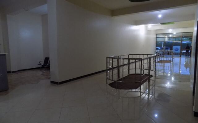 City Entry Hotel