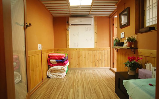 Jeonju Gangryeongjeon Guesthouse