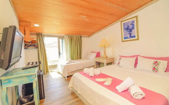 Alacati Asmalı Konak Otel