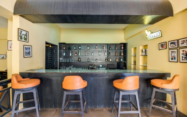 Rex Hotel by OYO