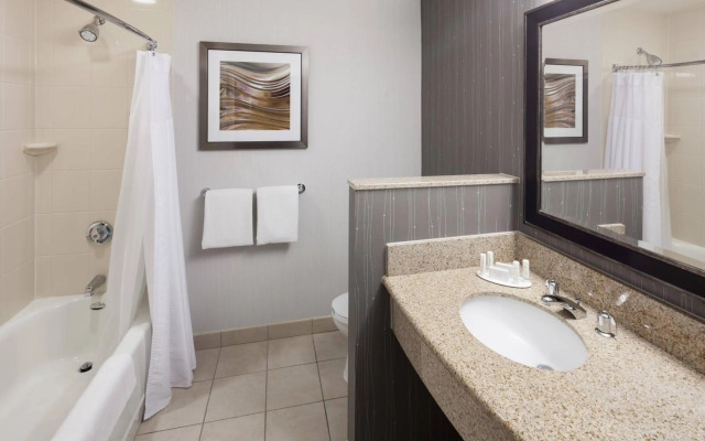 Courtyard by Marriott Santa Clarita Valencia