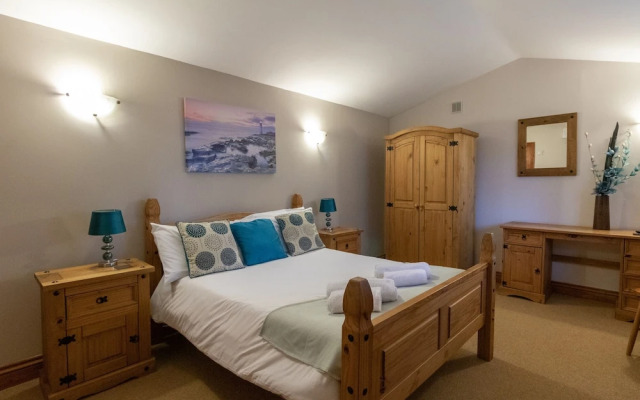 Riverhouse Lodge