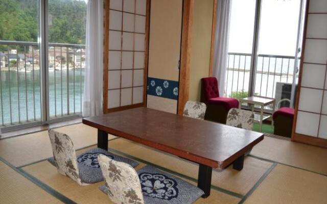 Tokoh Hotel
