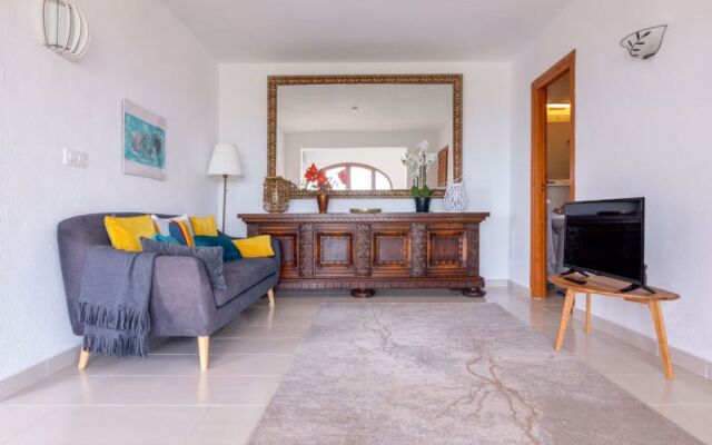 House Britten Falcone