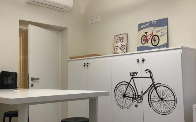 Bed&BikeRome Rooms