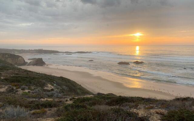 Almograve Beach Hostel