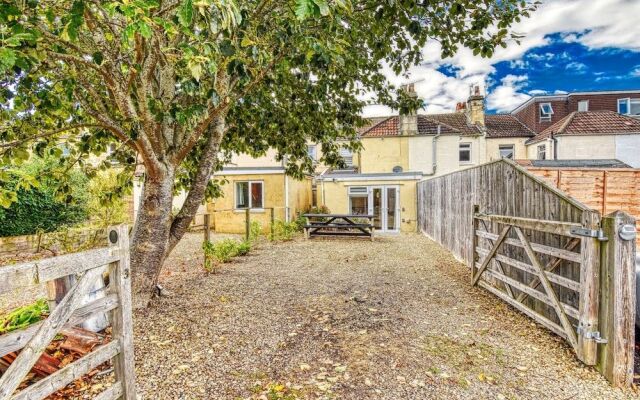 Ghar Homes - Bath Large Family Home