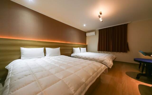 Gyeongju Bulguksa W Drive-in Motel