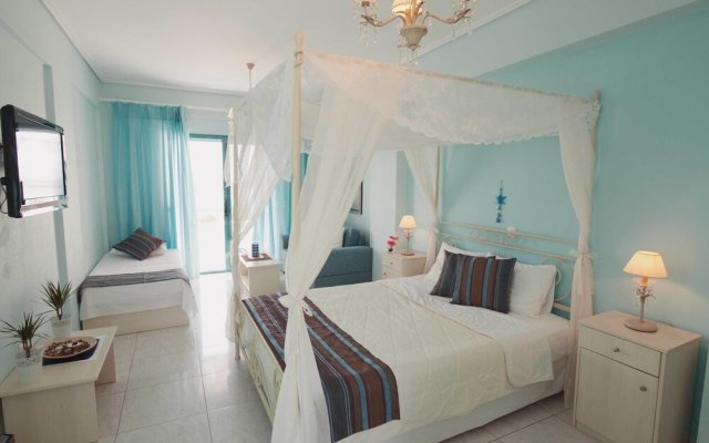 Kyparissia Blue Luxury Rooms & Suites