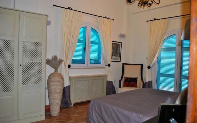 Villa Alex by Amy Villas