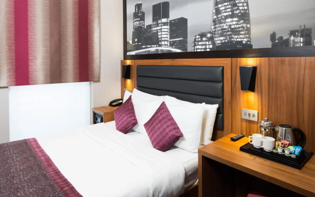 London Court Hotel