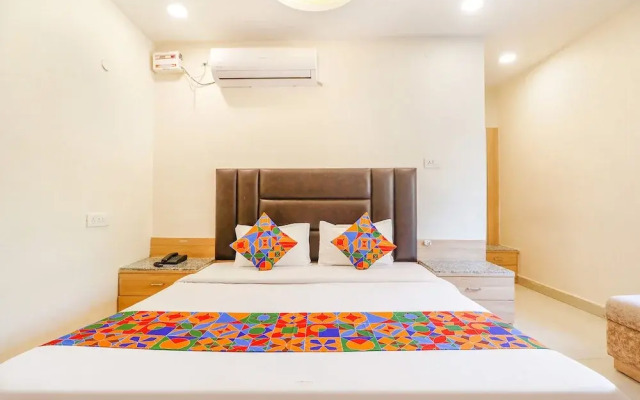 Fabhotel Royal Aanandam