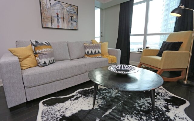 Neptune Townflats Premier 2 Bedrooms Condo Downtown Toronto