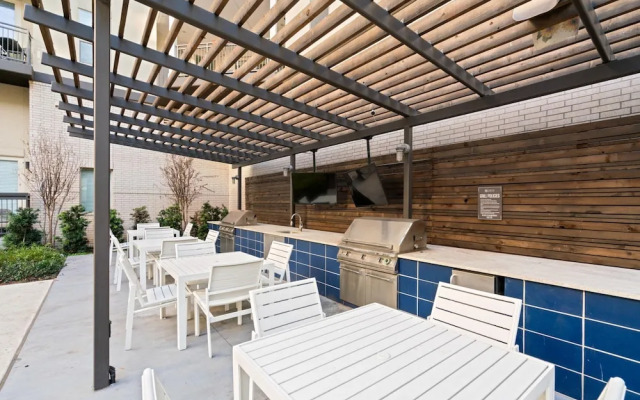 Arlington Modern Studio Apartment