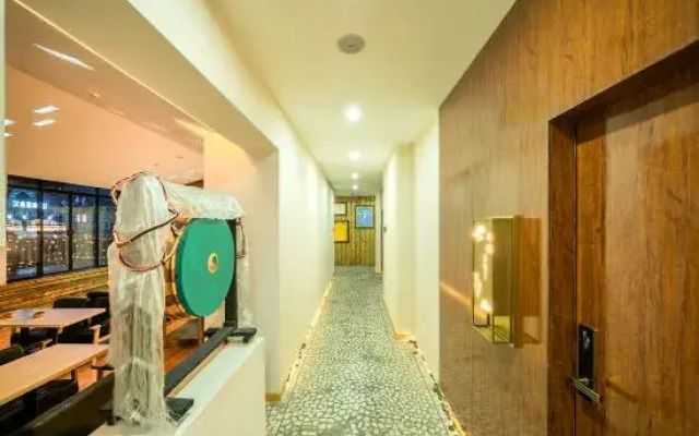 Fine Homes Hotel