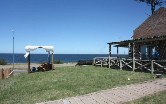 Mansa Beach Hostel