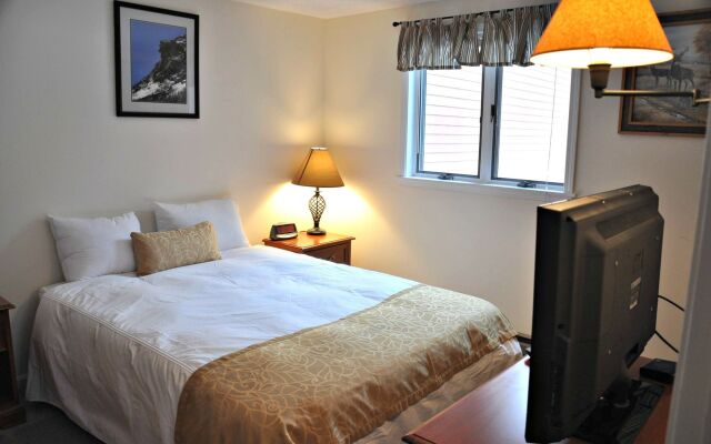 Nordic Village Resort