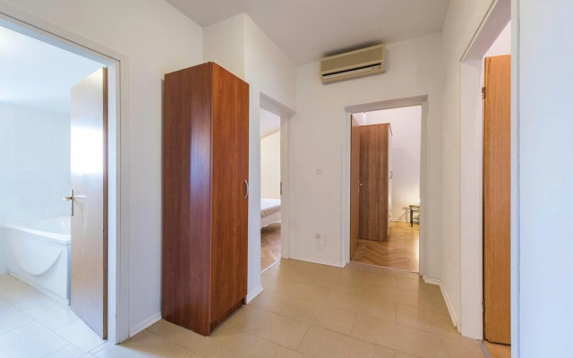 Stunning Home in Porec With Wifi and 3 Bedrooms - Hotel in Porec - Photo 3