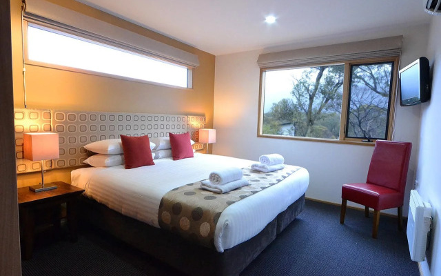 Novotel Lake Crackenback Resort & Spa