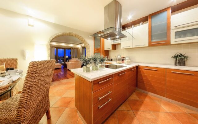 Ark Luxury Villa