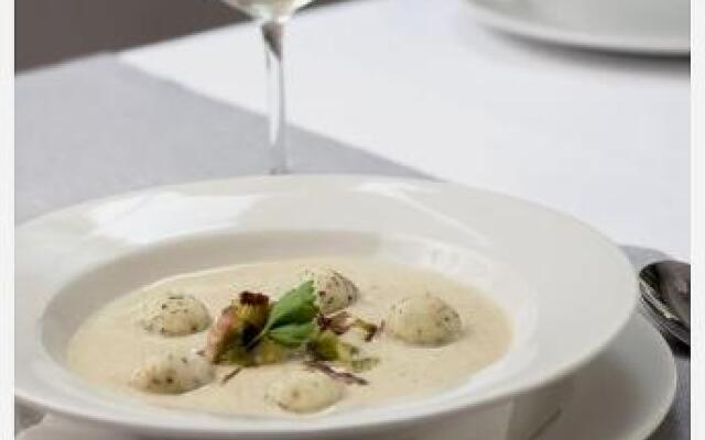 Wróblówka Hotel Restauracja