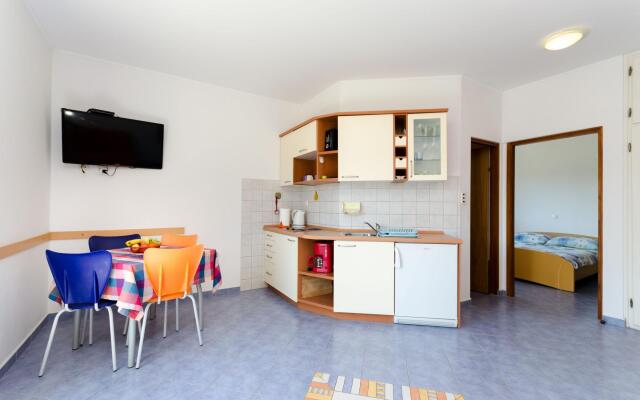 Apartments Ruzica M in Lopar - island Rab