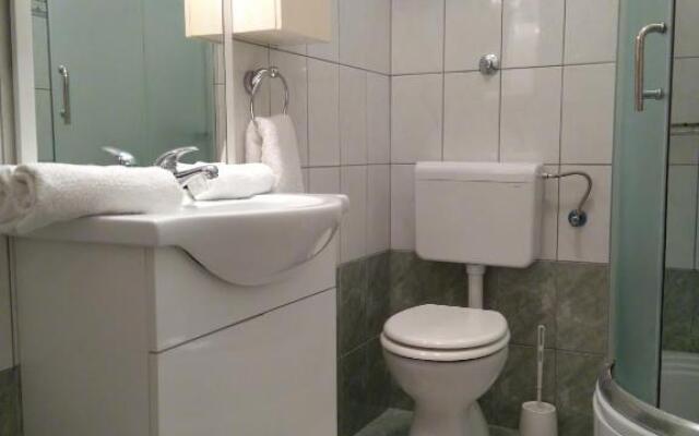 Dora Apartment