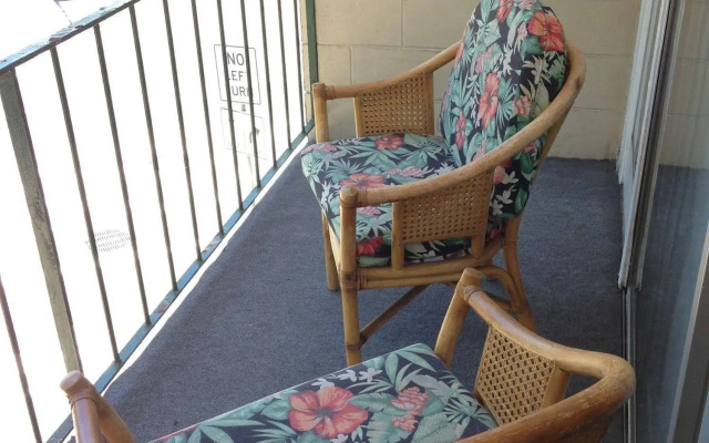 Hawaiian Ebbtide Condos