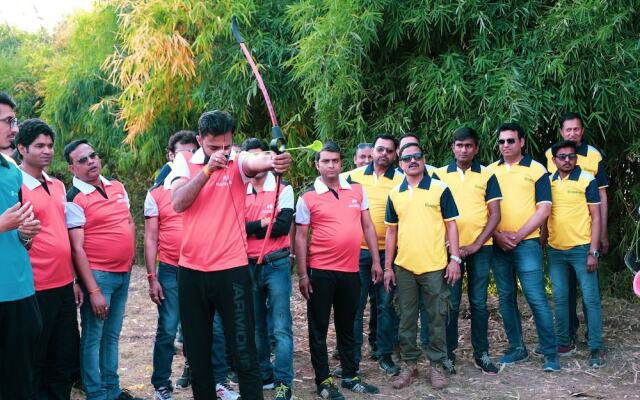 Moustache Kamp Kalakund