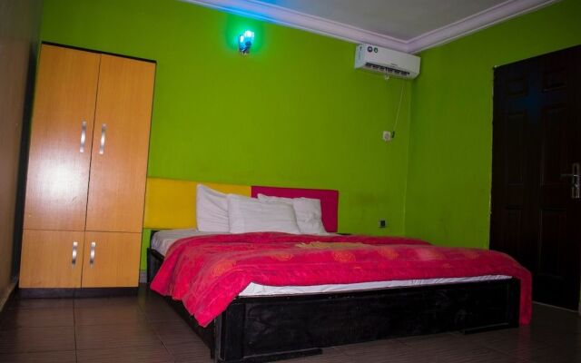 Impex Edge Hotel And Suites