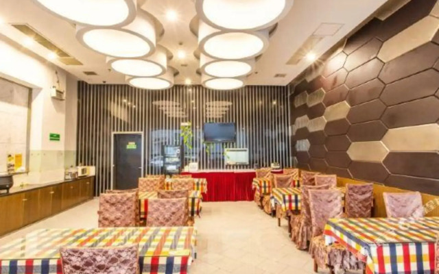 Moon Express Hostel