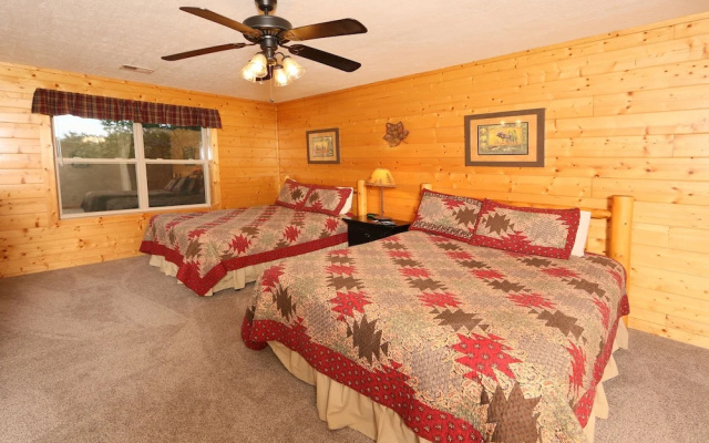 Mountain Shadow Lodge