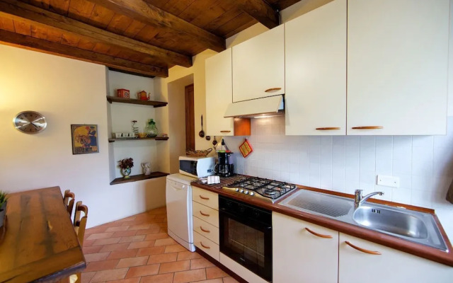 Wonderful private villa for 10 people with private pool, WIFI, TV, terrace, pets allowed and par...