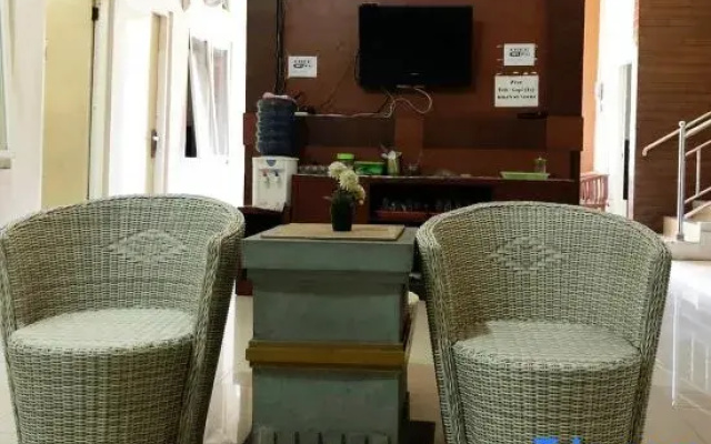 Homestay Babussalam Rungkut Mitra RedDoorz