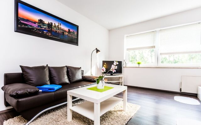 Design Apartment am Rhein Und Messe