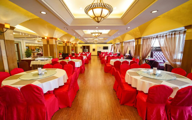 Dong Fang Hotel