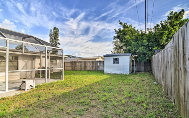 Snowbird Sanctuary w/ Covered Patio in Bradenton