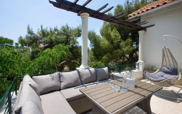 Villa1951 in Glyfada