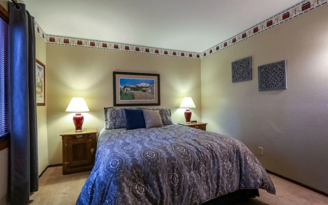 Woodlands #33 3 Bedroom Condo by RedAwning