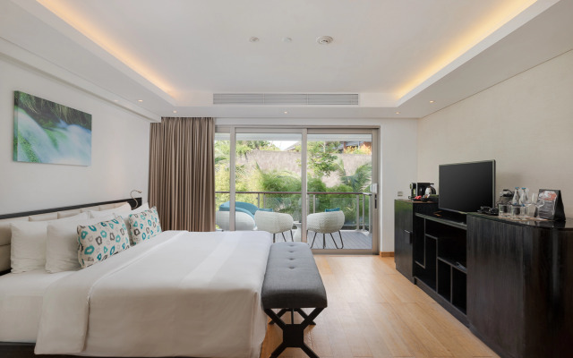 Double-Six Luxury Hotel