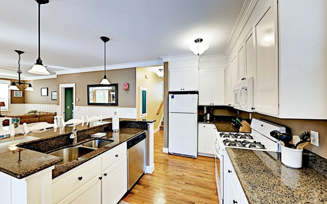 Coastal Gem - 3 Br Home