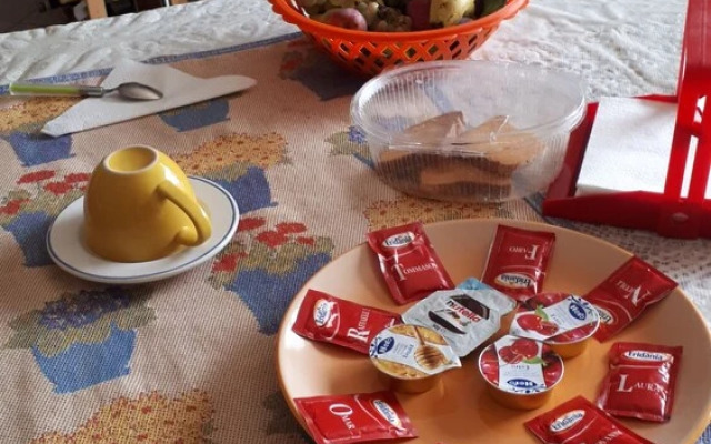 Tra Gli Ulivi