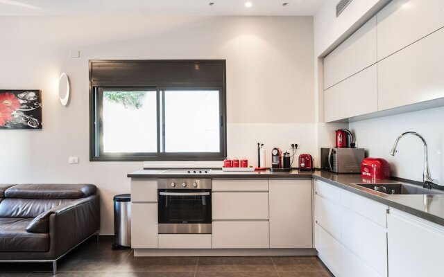 Luxury 3 BR Near the Beach