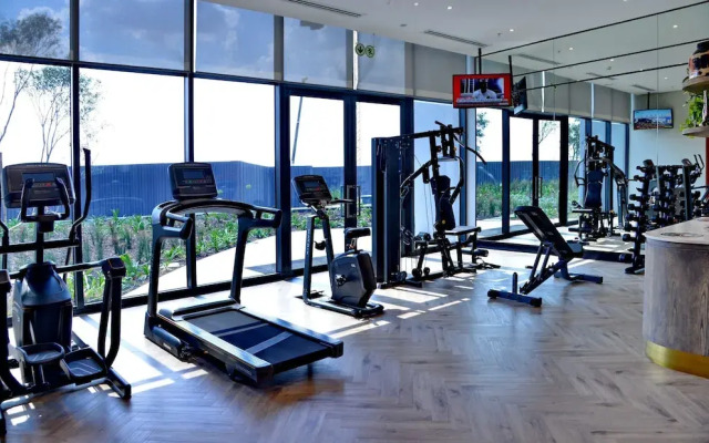 Courtyard Hotel Waterfall City