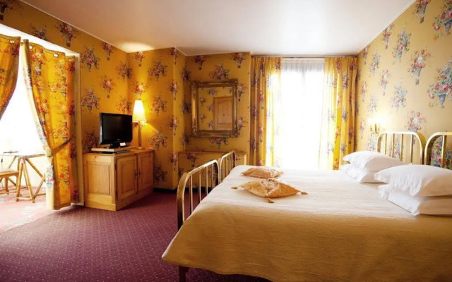 hotelImage
