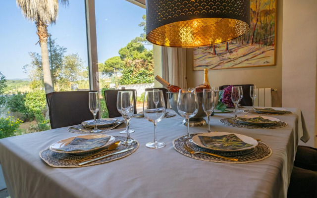 Villa Lux Gallery AC