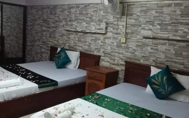 White River 1 Hostel