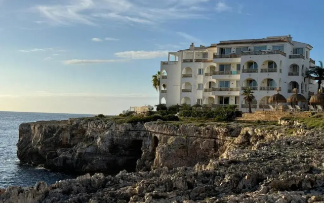 Orange Colom Seaside Apartments