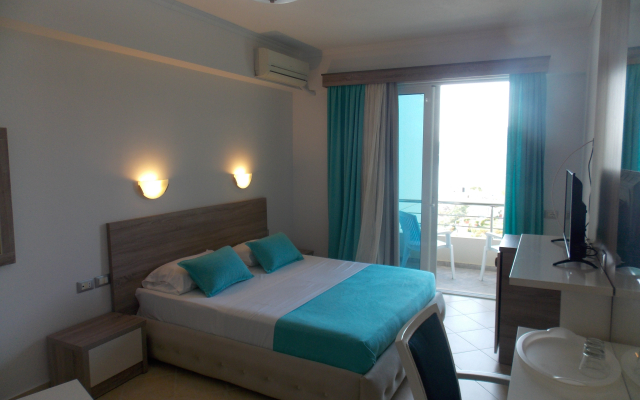 Hotel Oasis