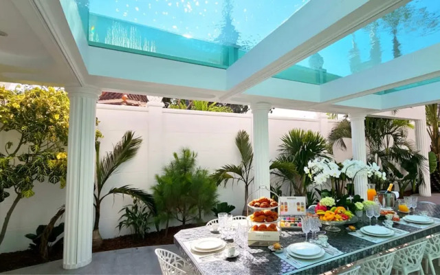 STARLAND Luxury Pool Villa Pattaya 8 Bedrooms